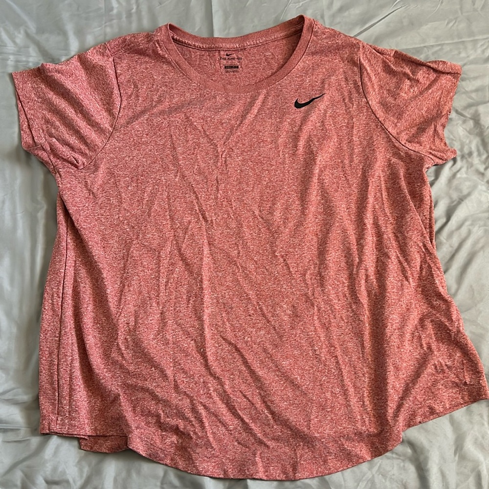 Nike basic tee, size 1X, never worn